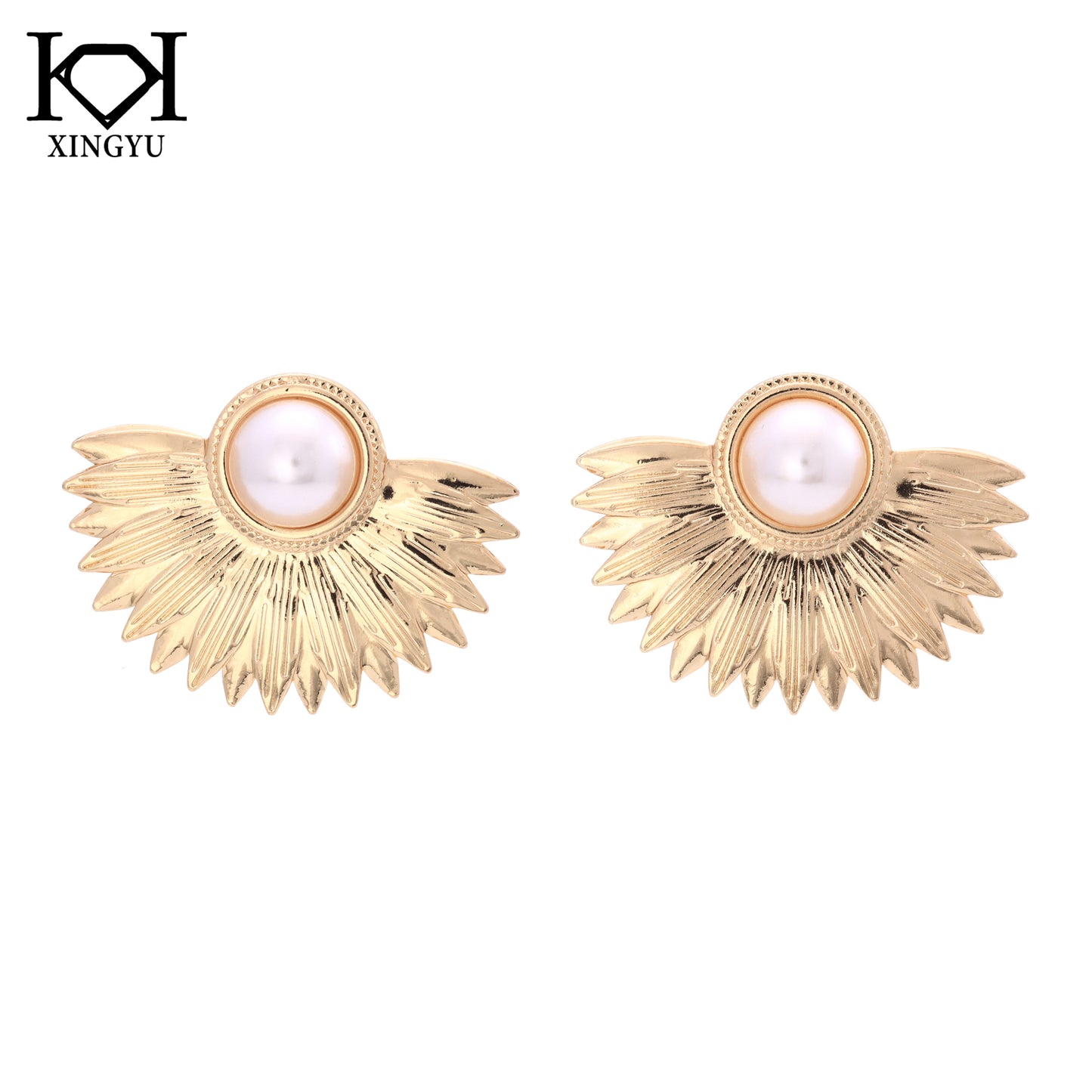 Brincos Meia Flor com Perolas DCG0316