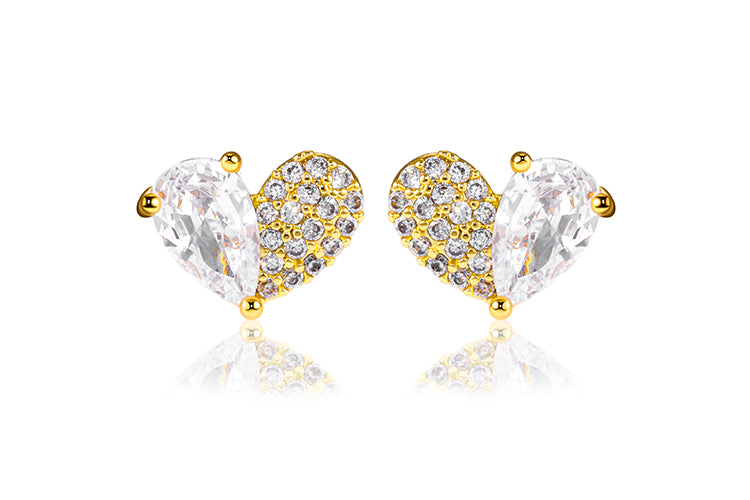 Brincos Coracoes Cravejados de Luxo DCG1081