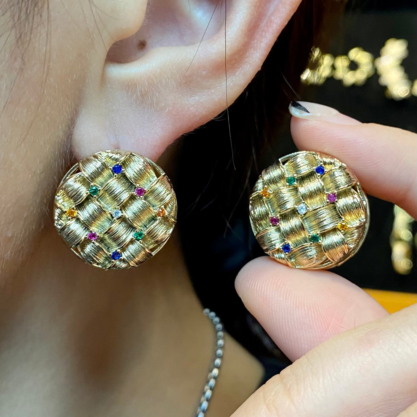 Brinco Circulo Sobreposto XYE105508