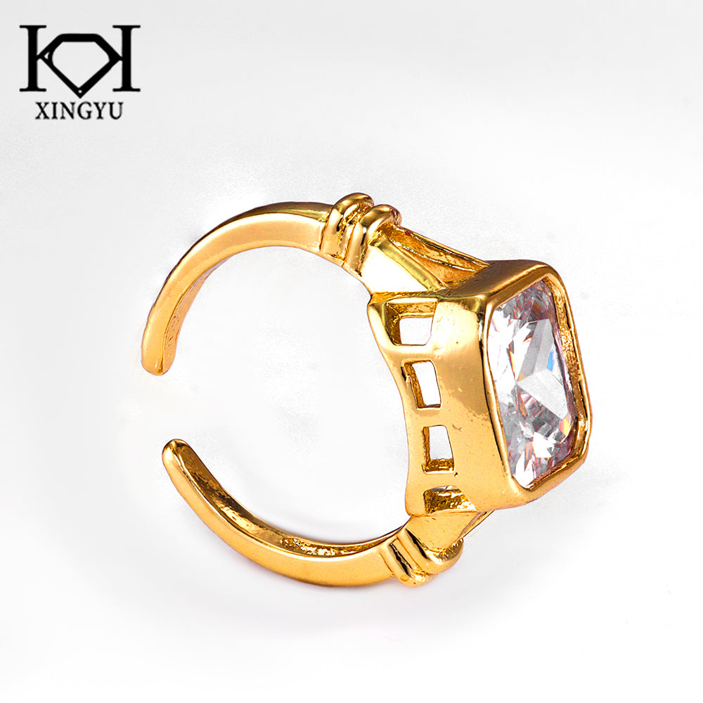 Anel Luxo lapidado DCG1468