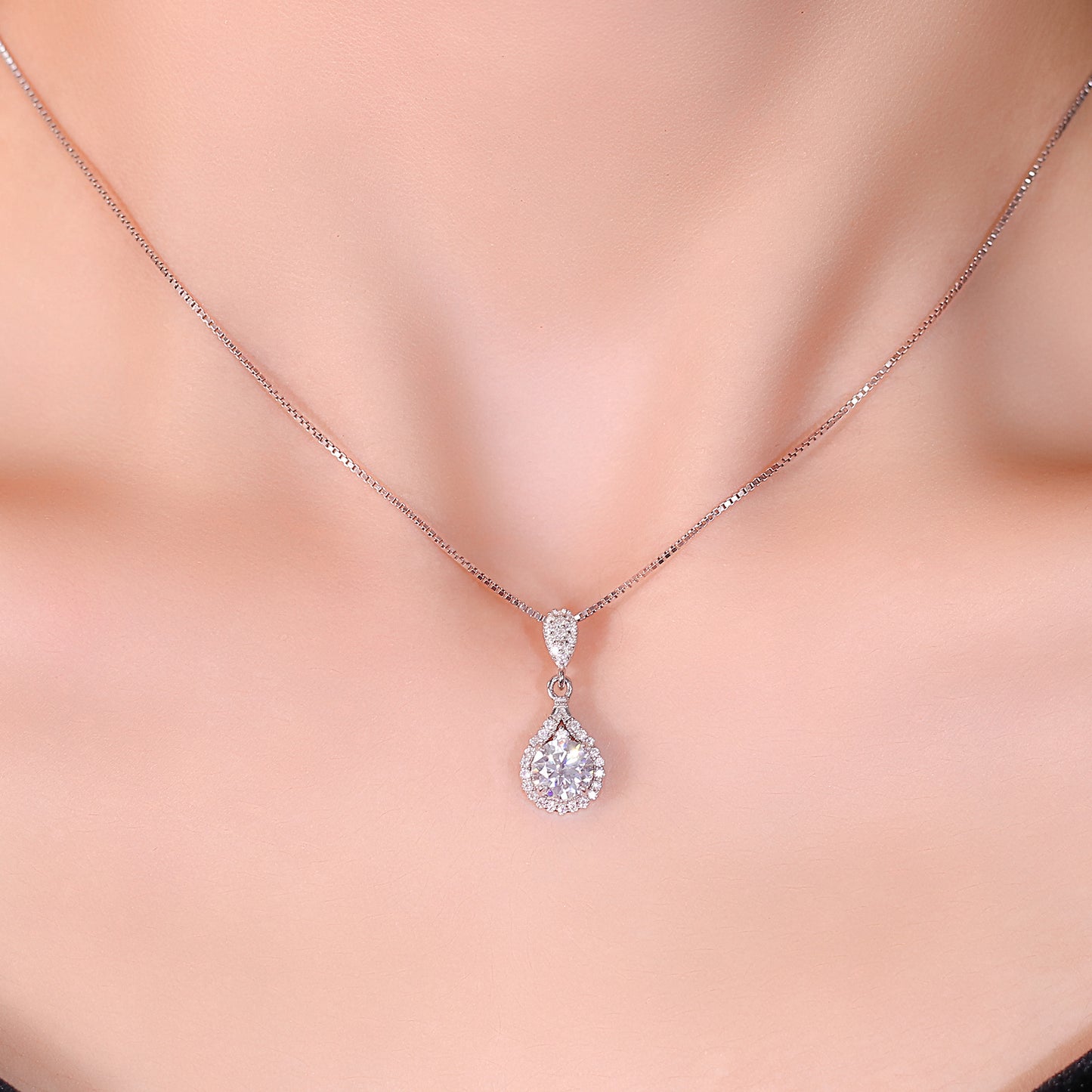 Colar Luxo e estilo Prata 925 e Moissanite XYN101330