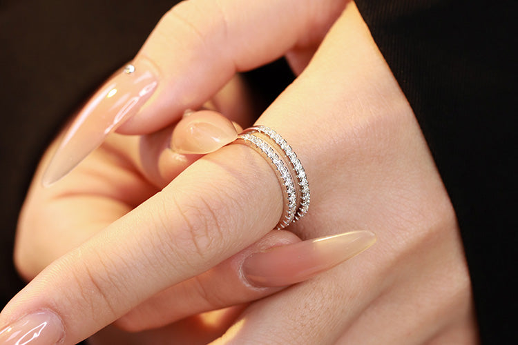 Anel Duplo Cravejado Prata 925 e Moissanite XYR101492