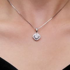 Colar Ponto de Luz Quadrado de Prata 925 e Moissanite XYN101310