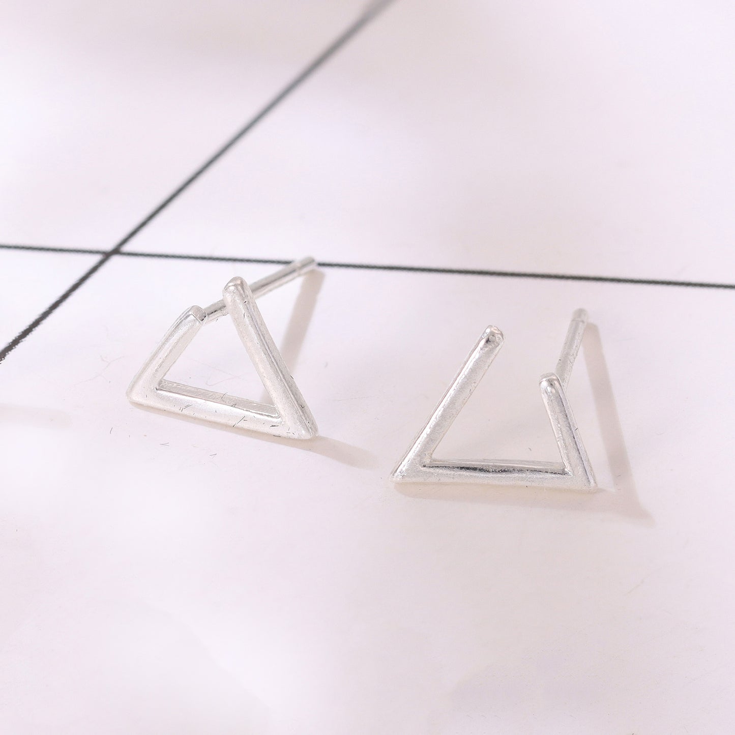 Brinco Infantil - Triangulo Aberto