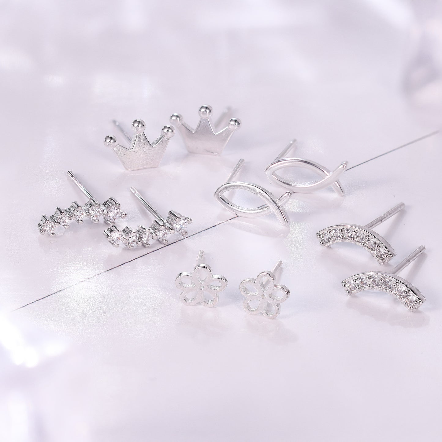 Brinco Infantil - Sequência de Zircõnias Ródio