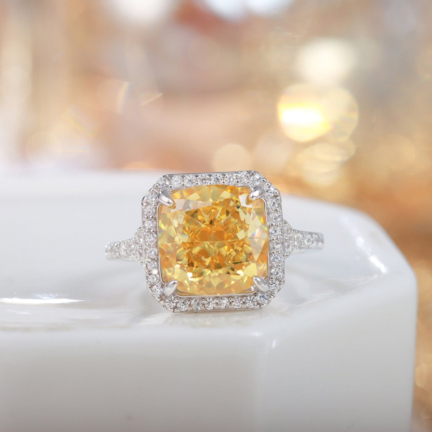 Anel Prata 925 e Diamante de Alto Carbono Yellow Fancy XYR101442