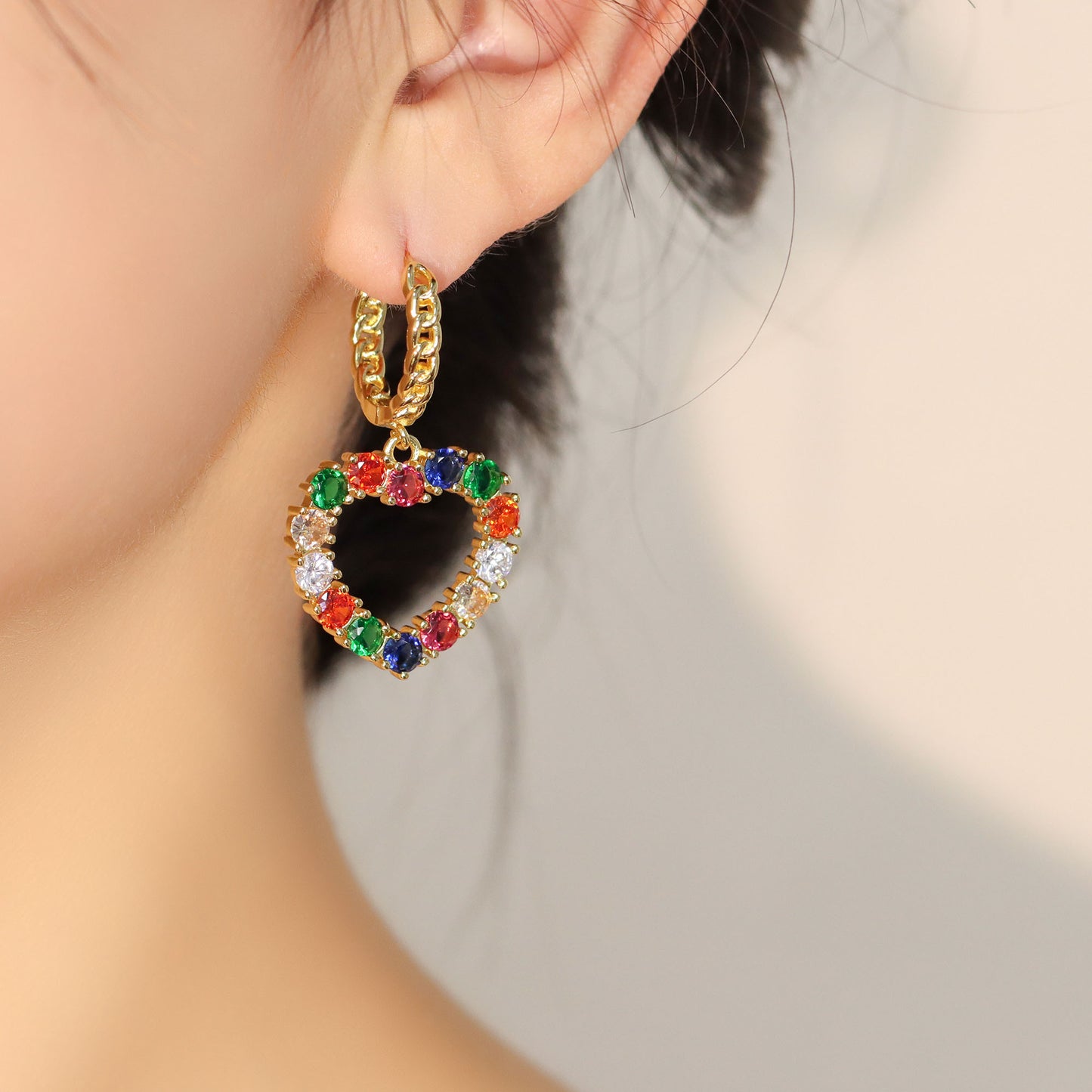 Brinco Argola e coração cravejado XYE104026