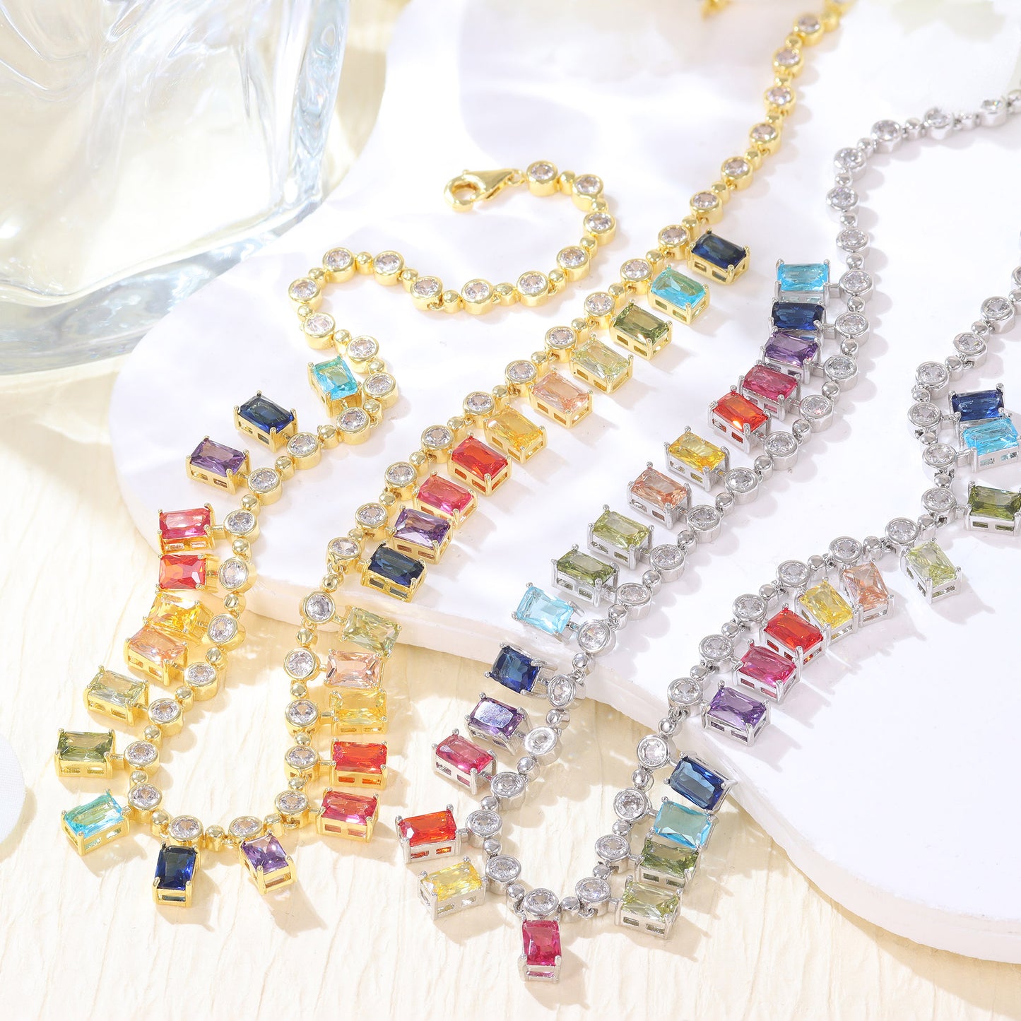 Colar com pingente retangular colorido - XYN101191