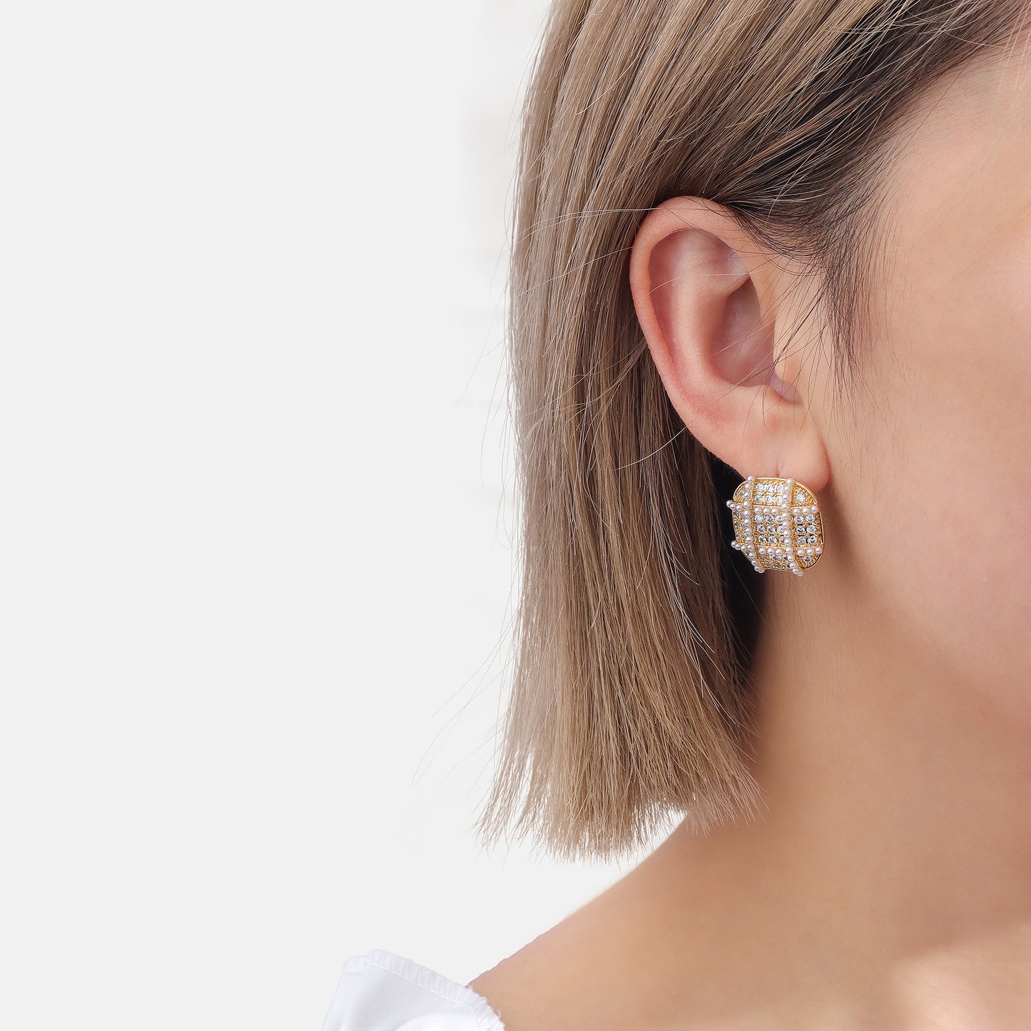 Brinco Cravejado Iluminado - CCG1021