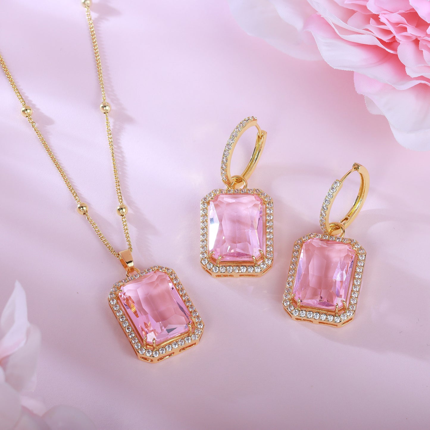 Colar Espetacular Cravejado XYS101264