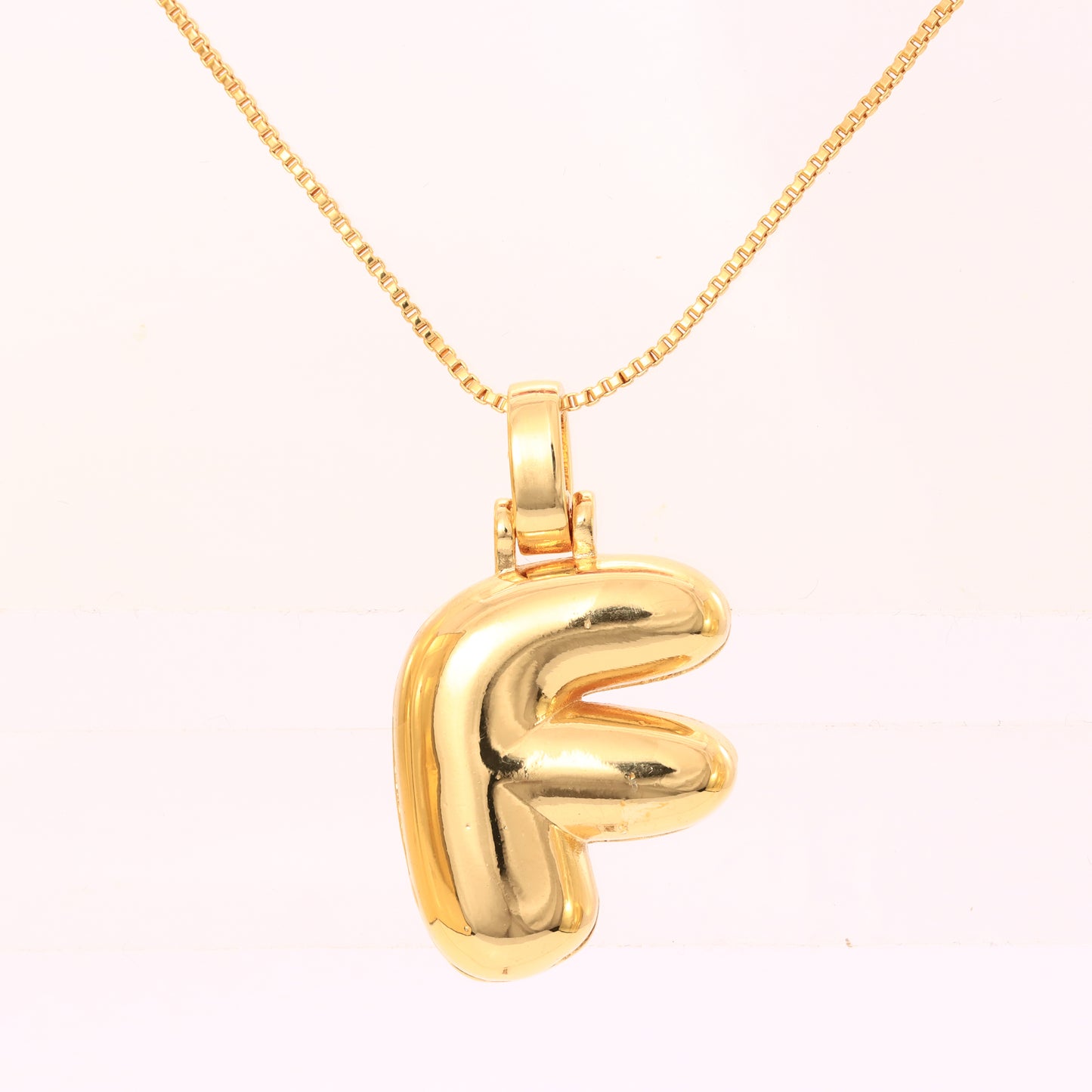 Colar com pingente Letra inicial XYN101526
