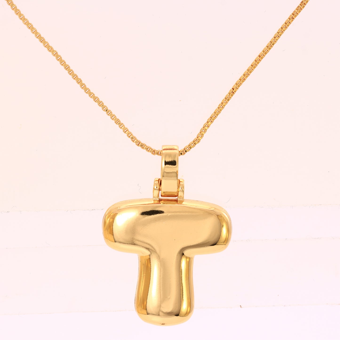 Colar com pingente Letra inicial XYN101526