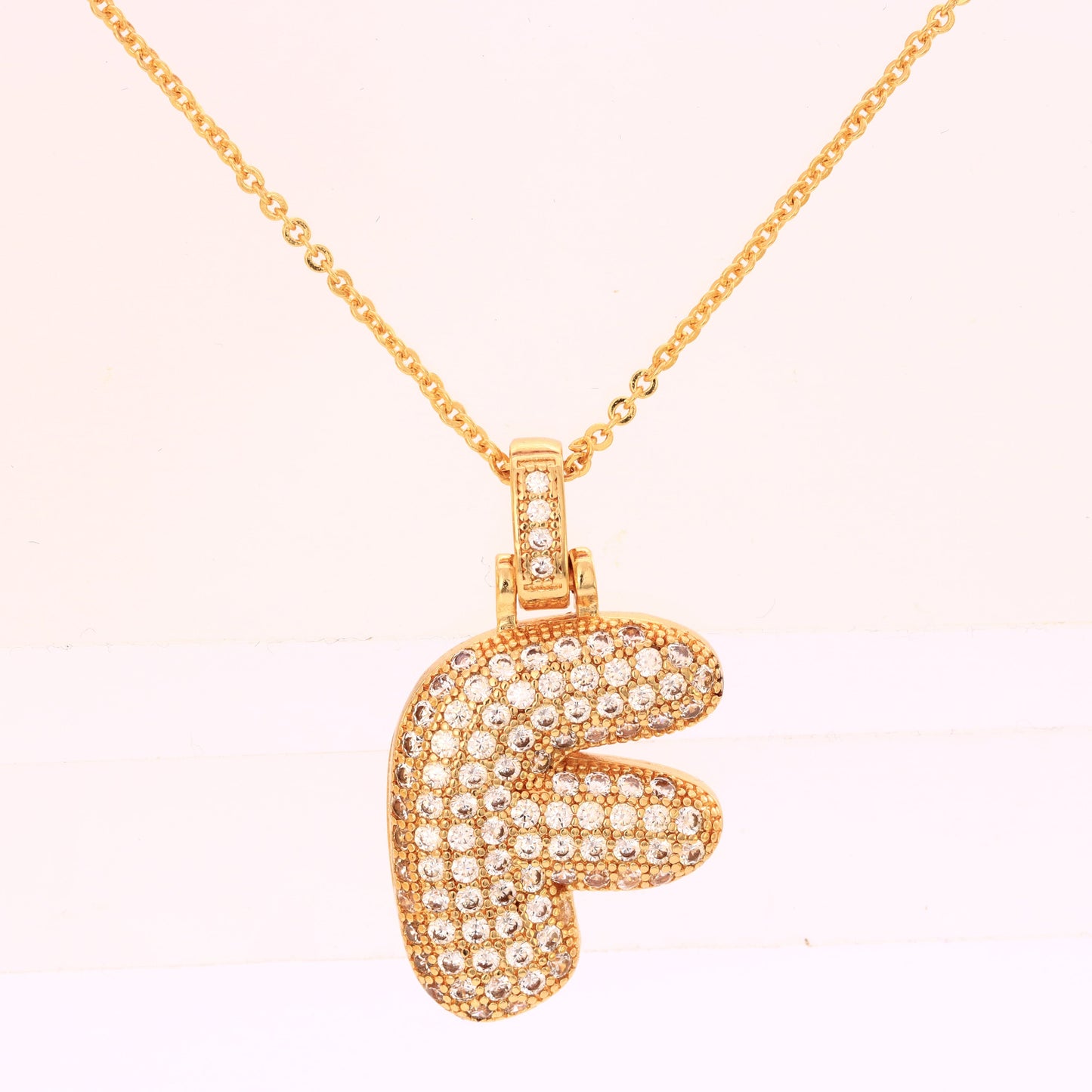 Pingente Letra inicial Cravejada XYN101526