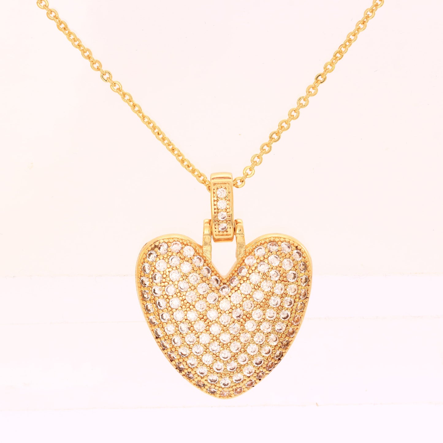 Pingente Letra inicial Cravejada XYN101526