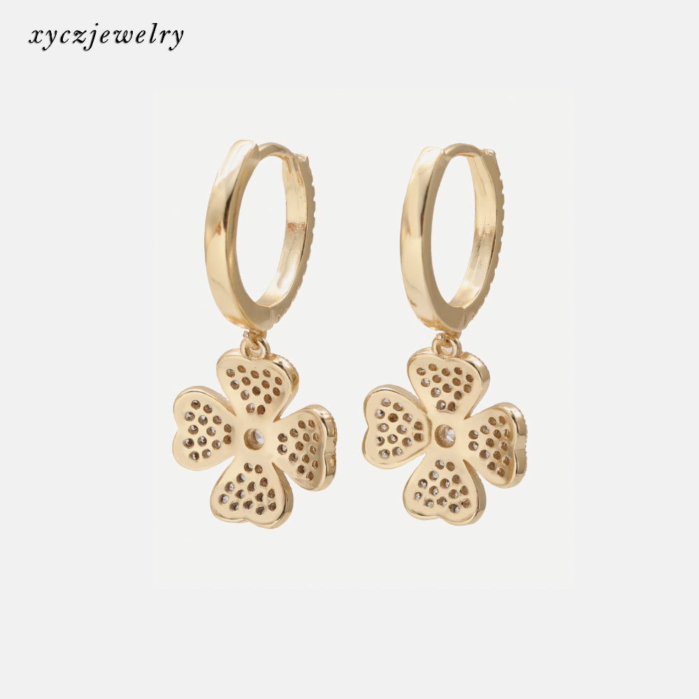 Brincos argolinha trevos XYE103323新款