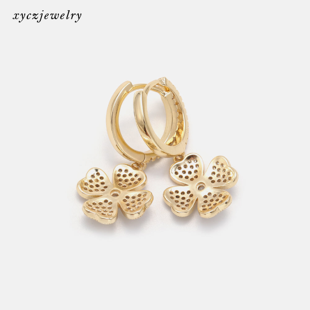 Brincos argolinha trevos XYE103323新款