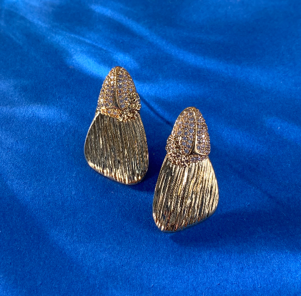 Brincos estilo Unico XYE105630