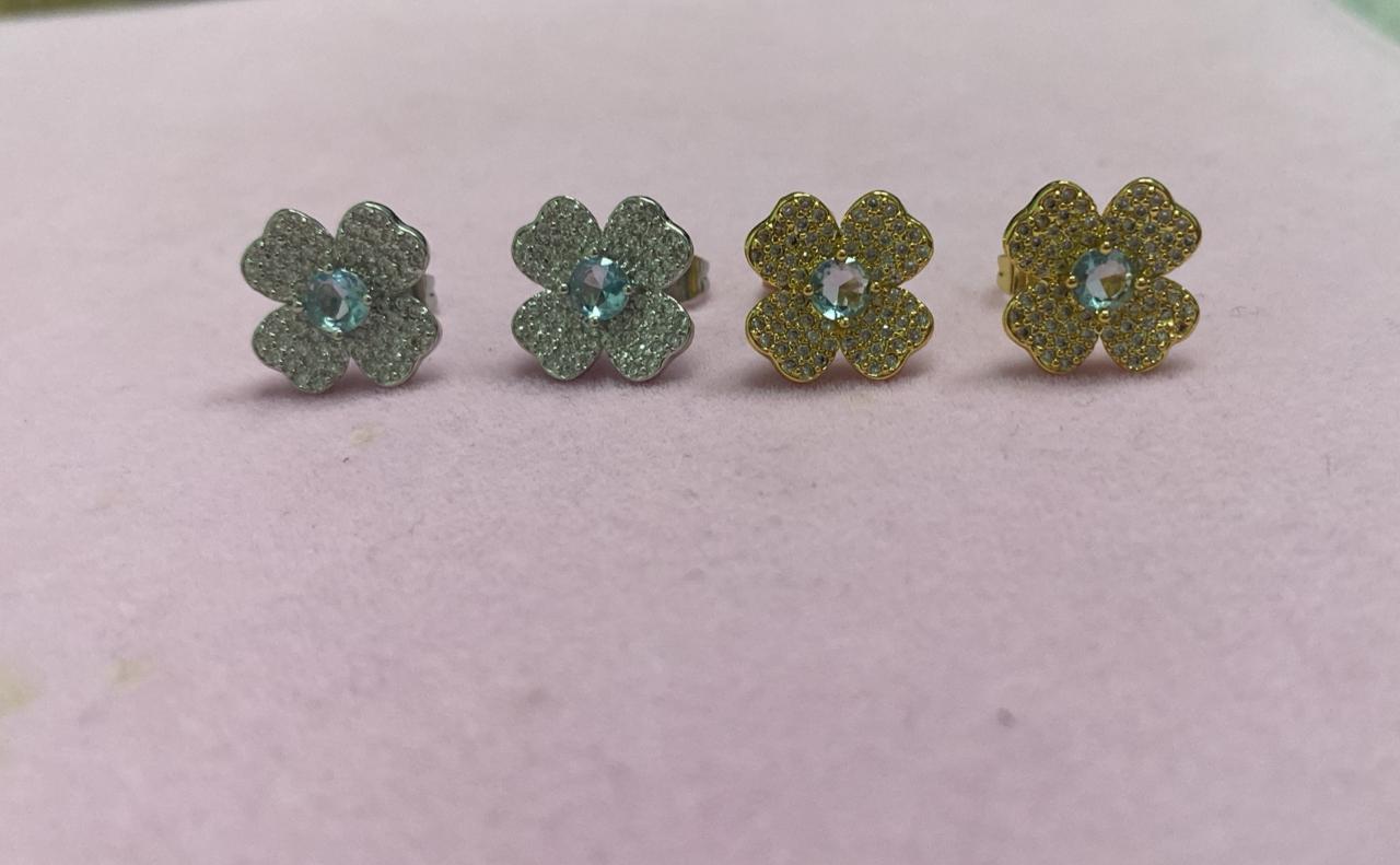 Brincos Flores Cravejadas Luxo XYS101866