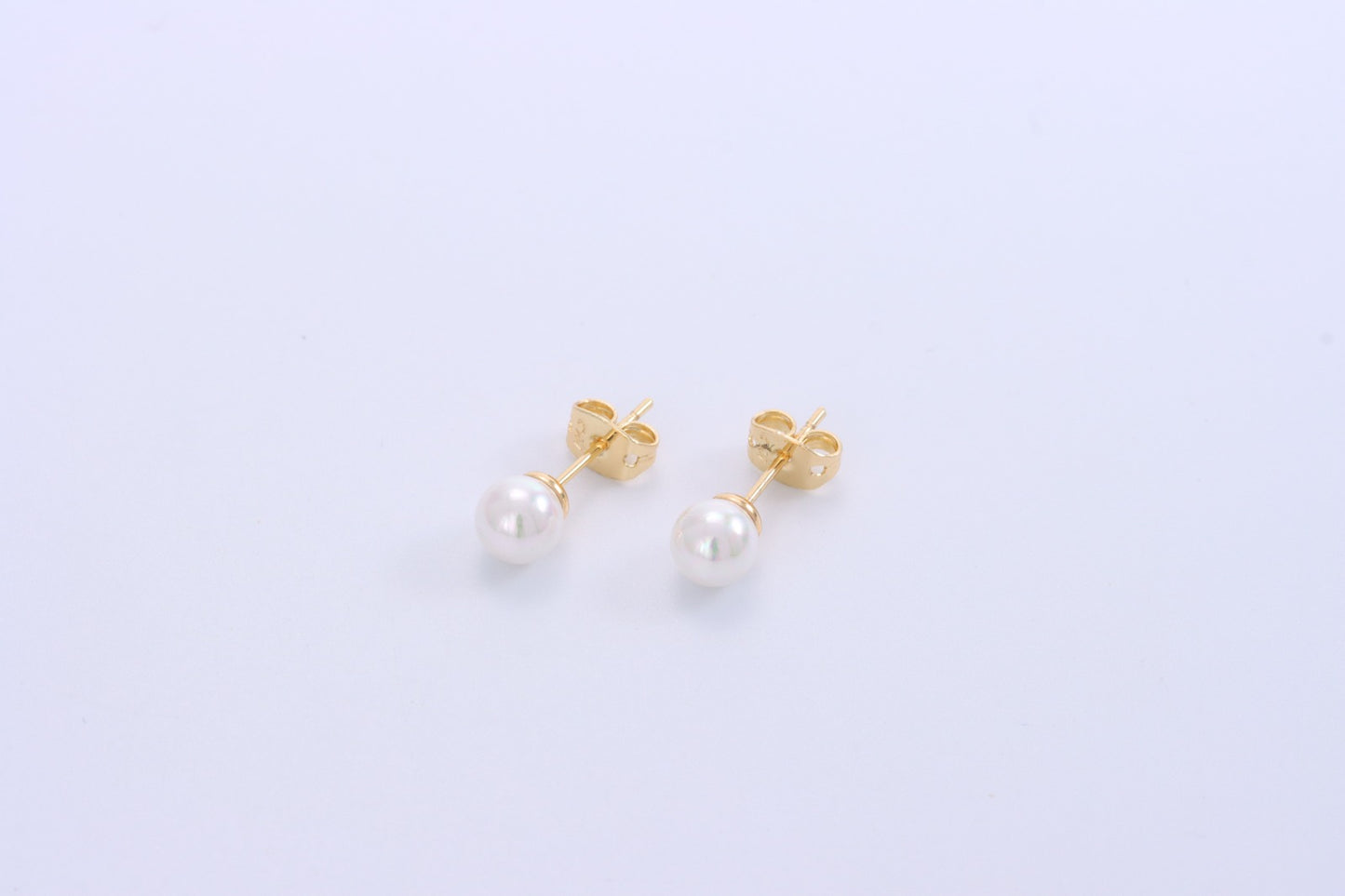 Brinco Solitario perola shell flor 4mm DCG0414