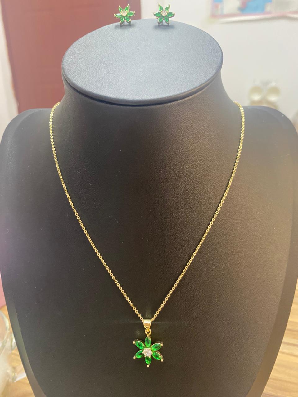 Conjunto Flores e Esmeraldas DCG0537