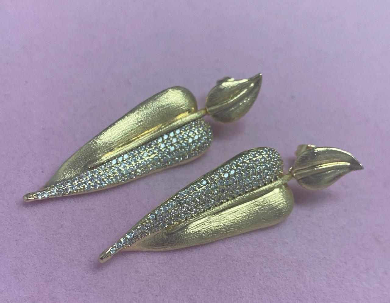 Brincos Folhas Acetinadas XYS101972