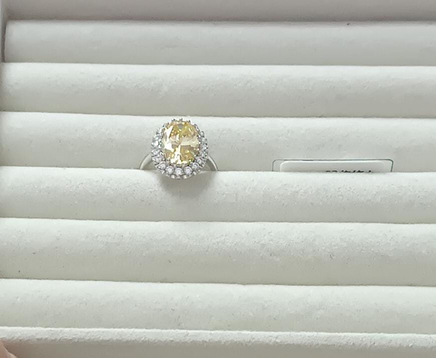 Anel Em Prata 925 com diamante de alto Carbono FancyYellow R0320