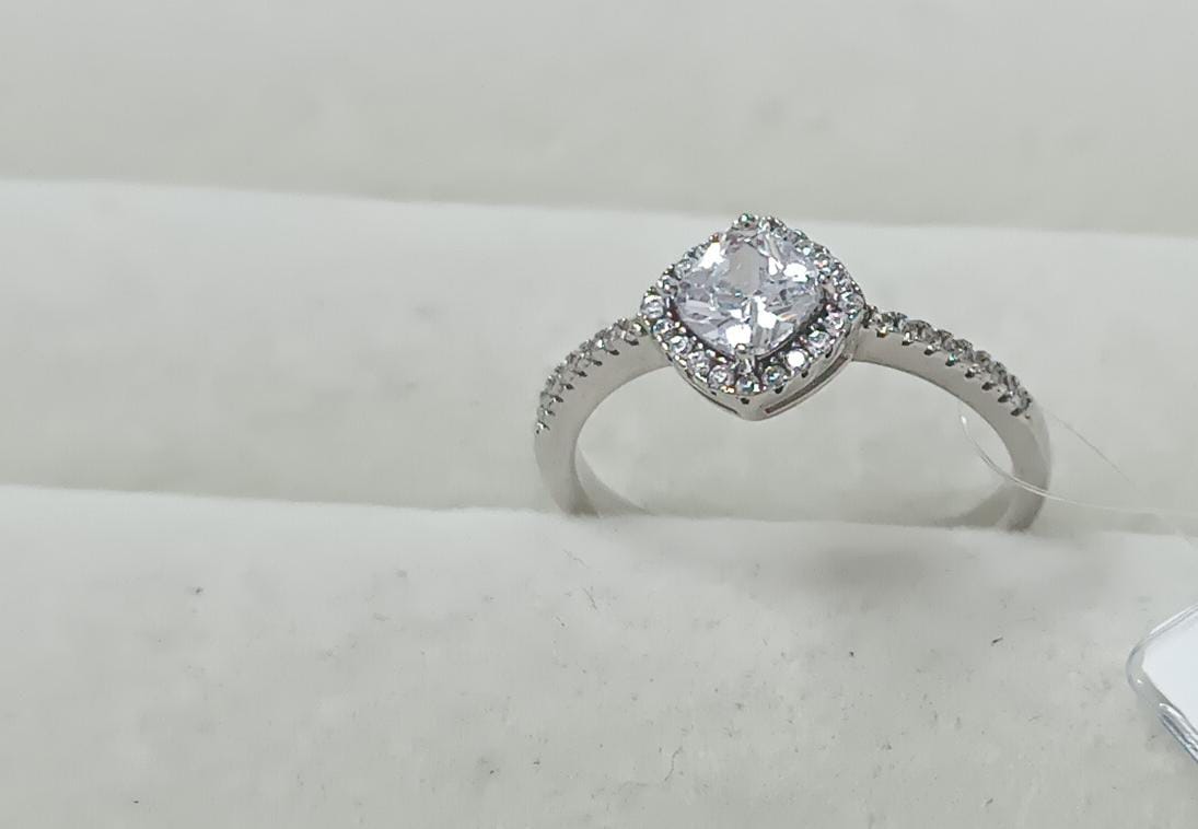 Anel em Prata 925 e diamente de alto carbono krs09356