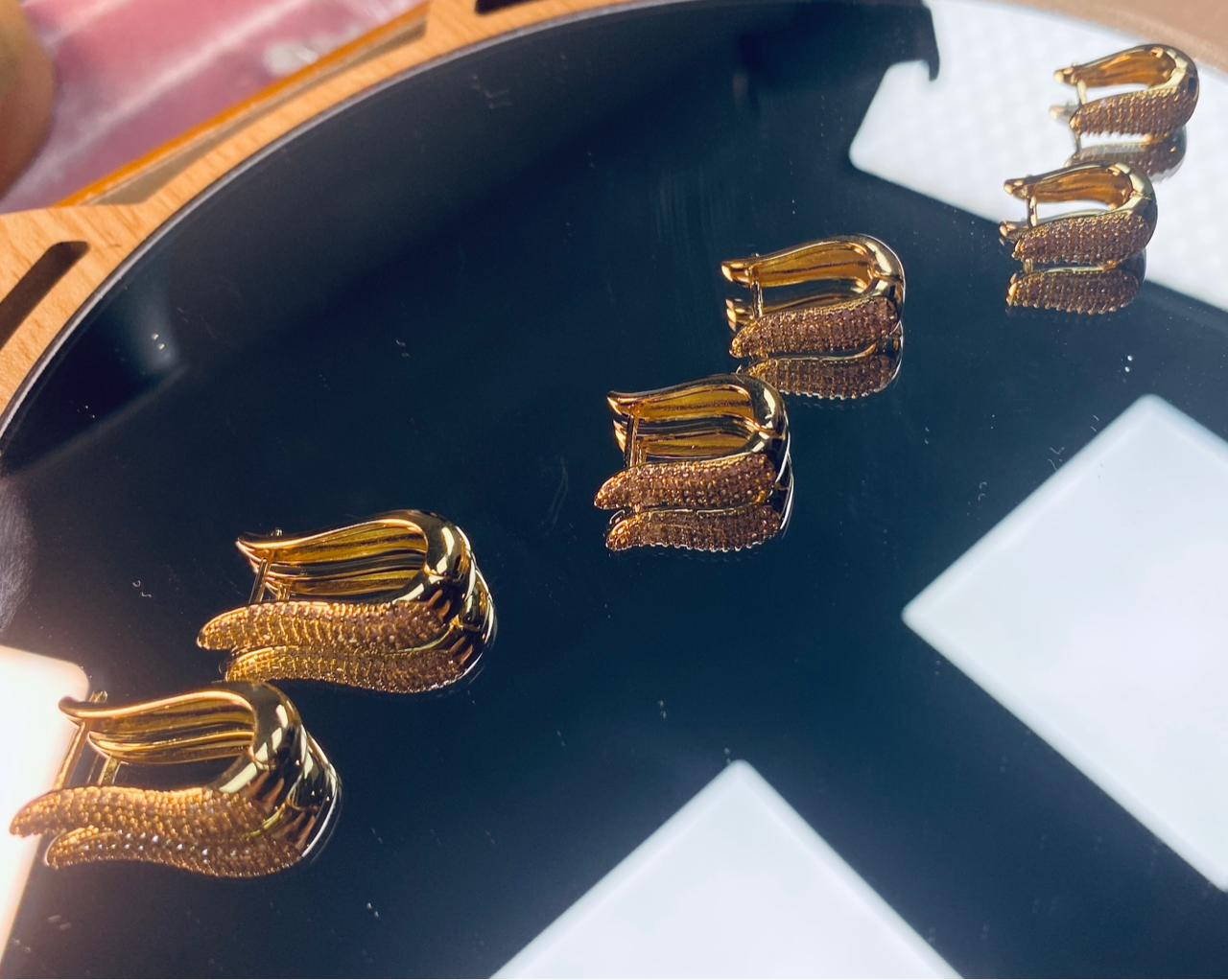 Brincos Trio Argolas Cravejadas YE0002