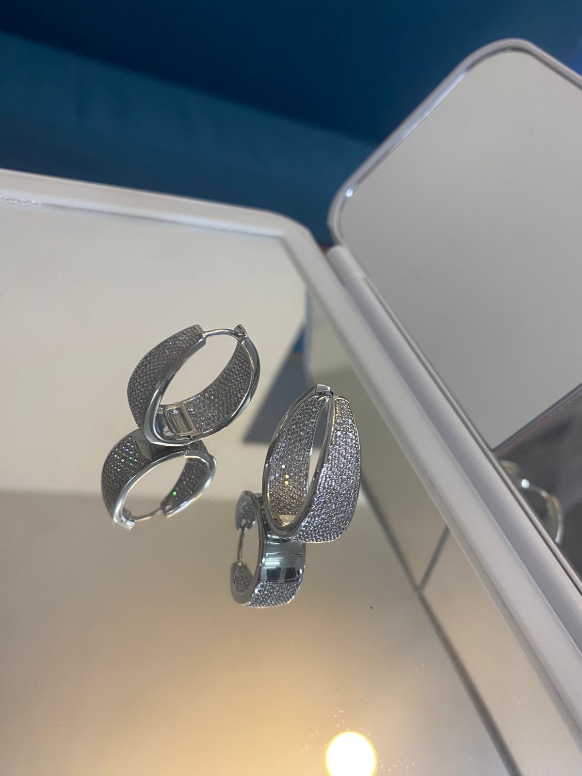 Argola Luxo Cravejada G1801-1