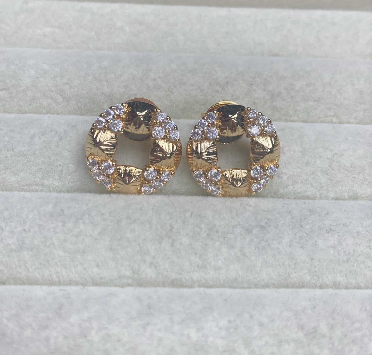 Brincos Luz XYE105587