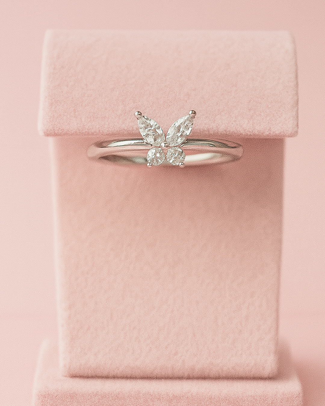 Anel Borboleta Cravejada - Prata 925 DCG0349