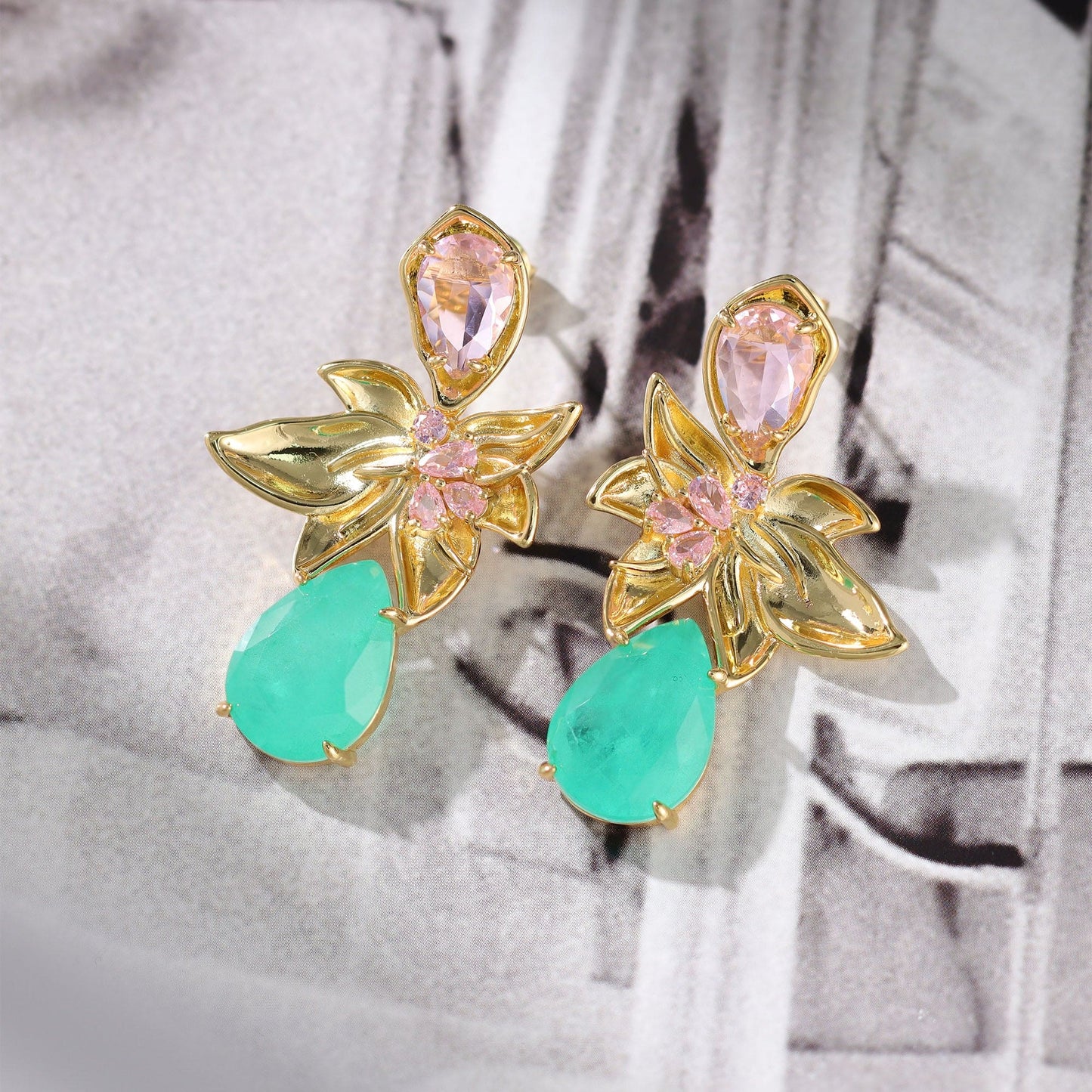 Brinco Flor e Gotas Luxo XYE104610