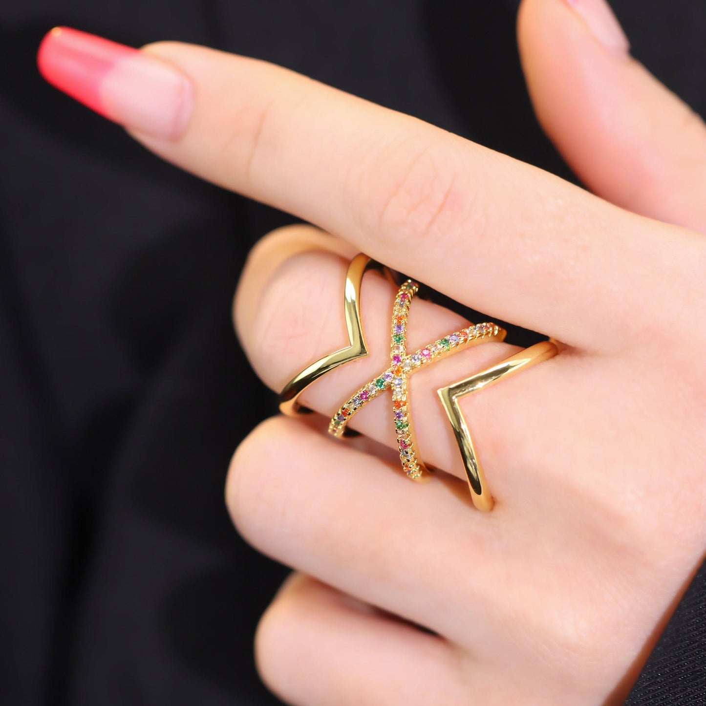 Anel Luxo Formato Seta e X XYR102884