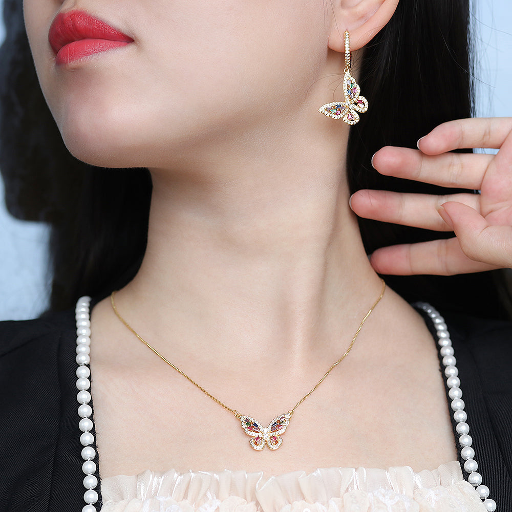 Anel borboleta cravejada com zircônias cristal no atacado - XYR102894