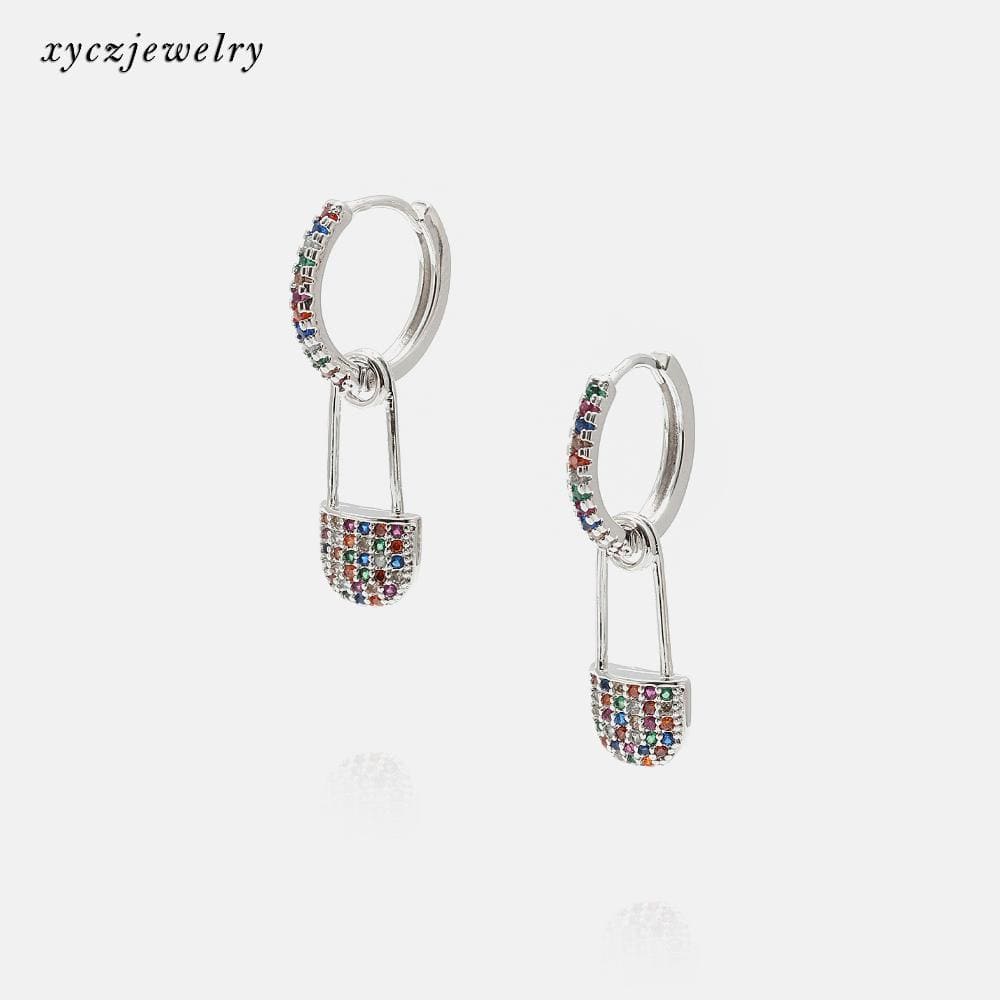 Brinco Argolinha Cadeado XYE103124