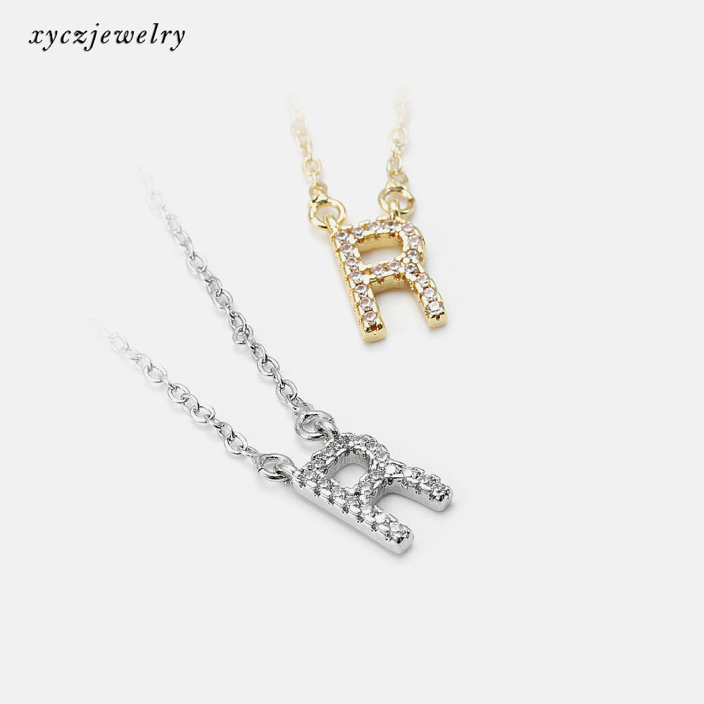 DESC Colar Letra Pequena XYN100825