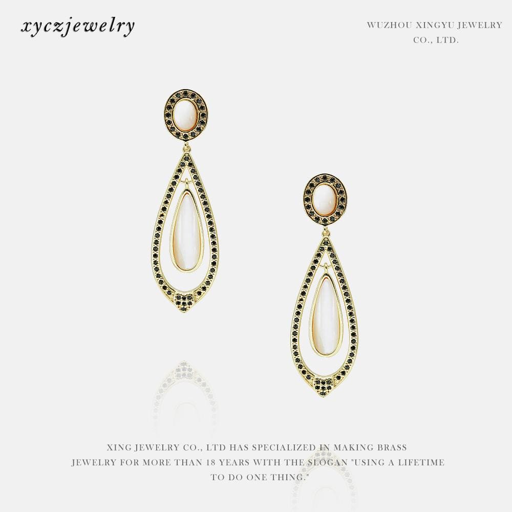 Brinco Gota Madrepérola XYS100764