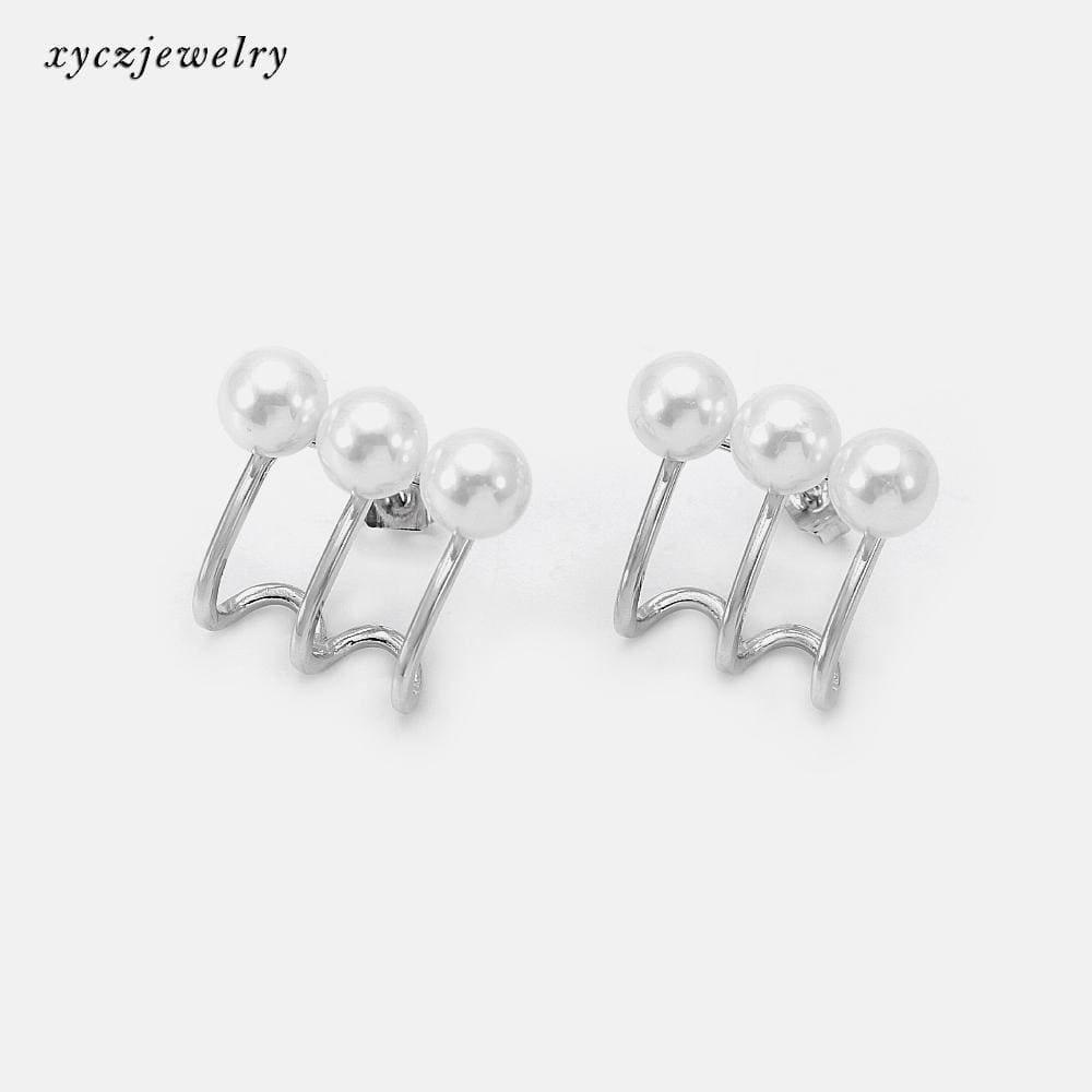 Brinco Três Pérolas XYE103844