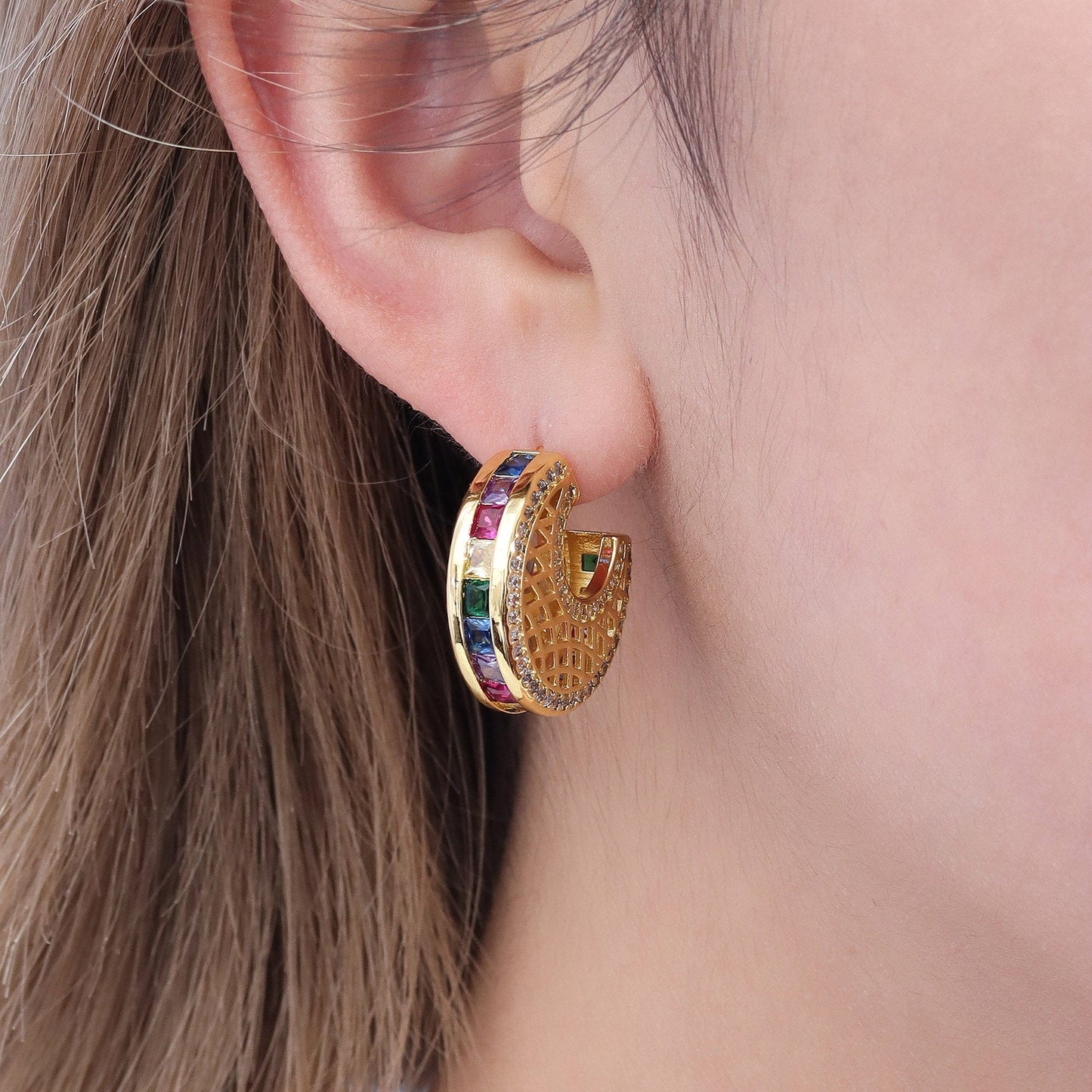 Meia Argola Carrês Esplêndida XYE104437 earring