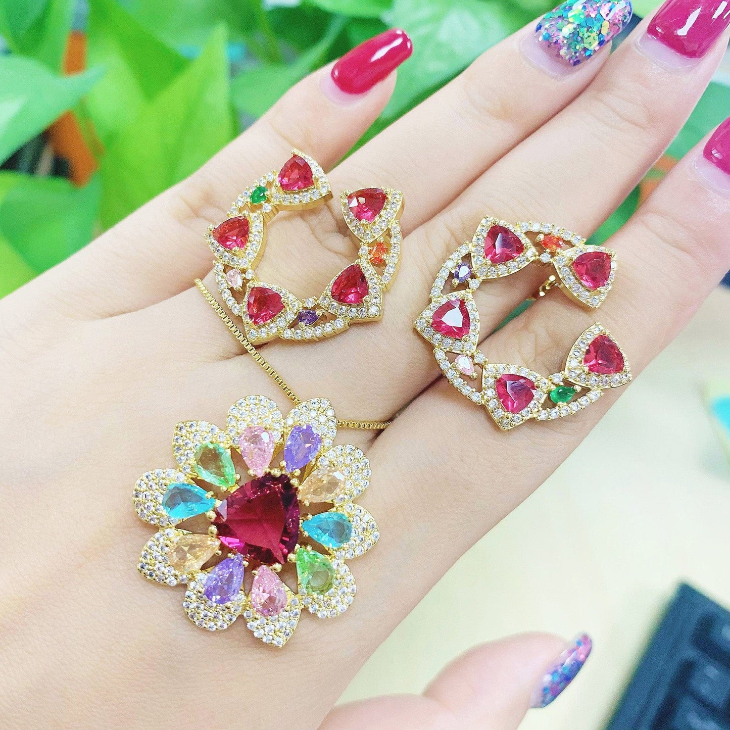 Brinco Frontal Triangulo Perfeito XYE102256