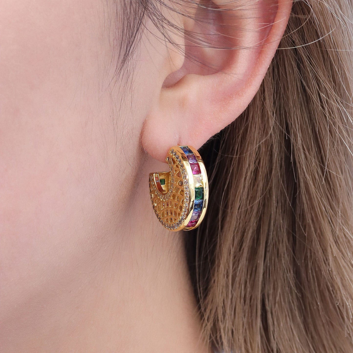 Meia Argola Carrês Esplêndida XYE104437 earring