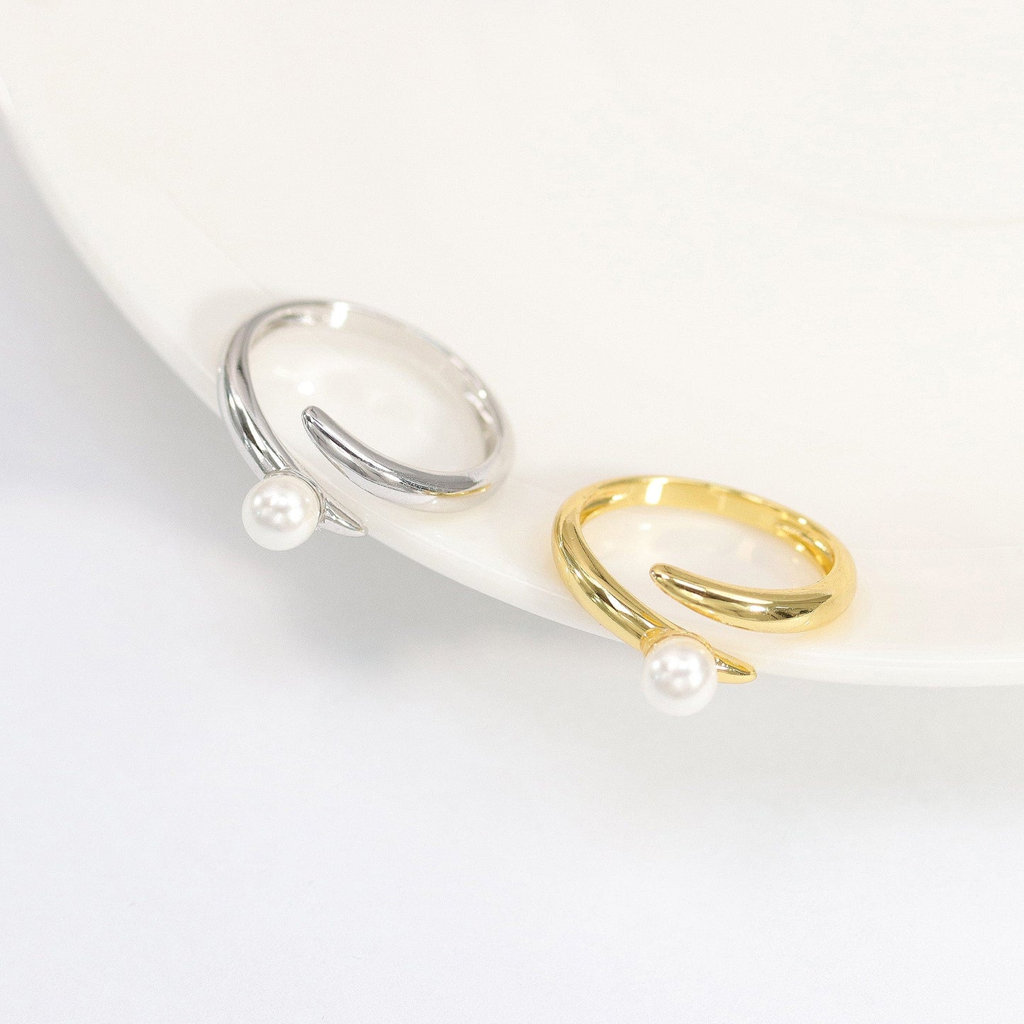 Anel aberto liso com pérola no atacado