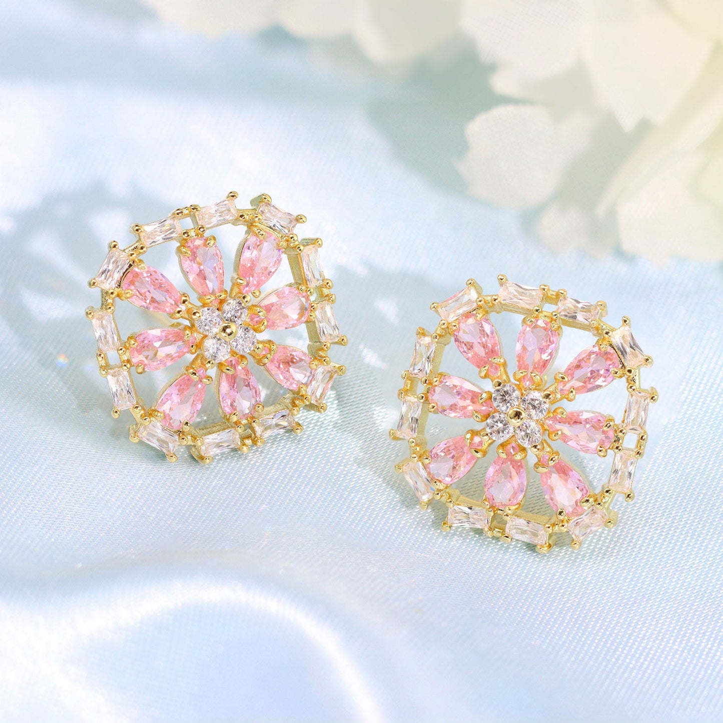 Brinco Floral Frontal Quadrado Carrês e Gotas XYE104604