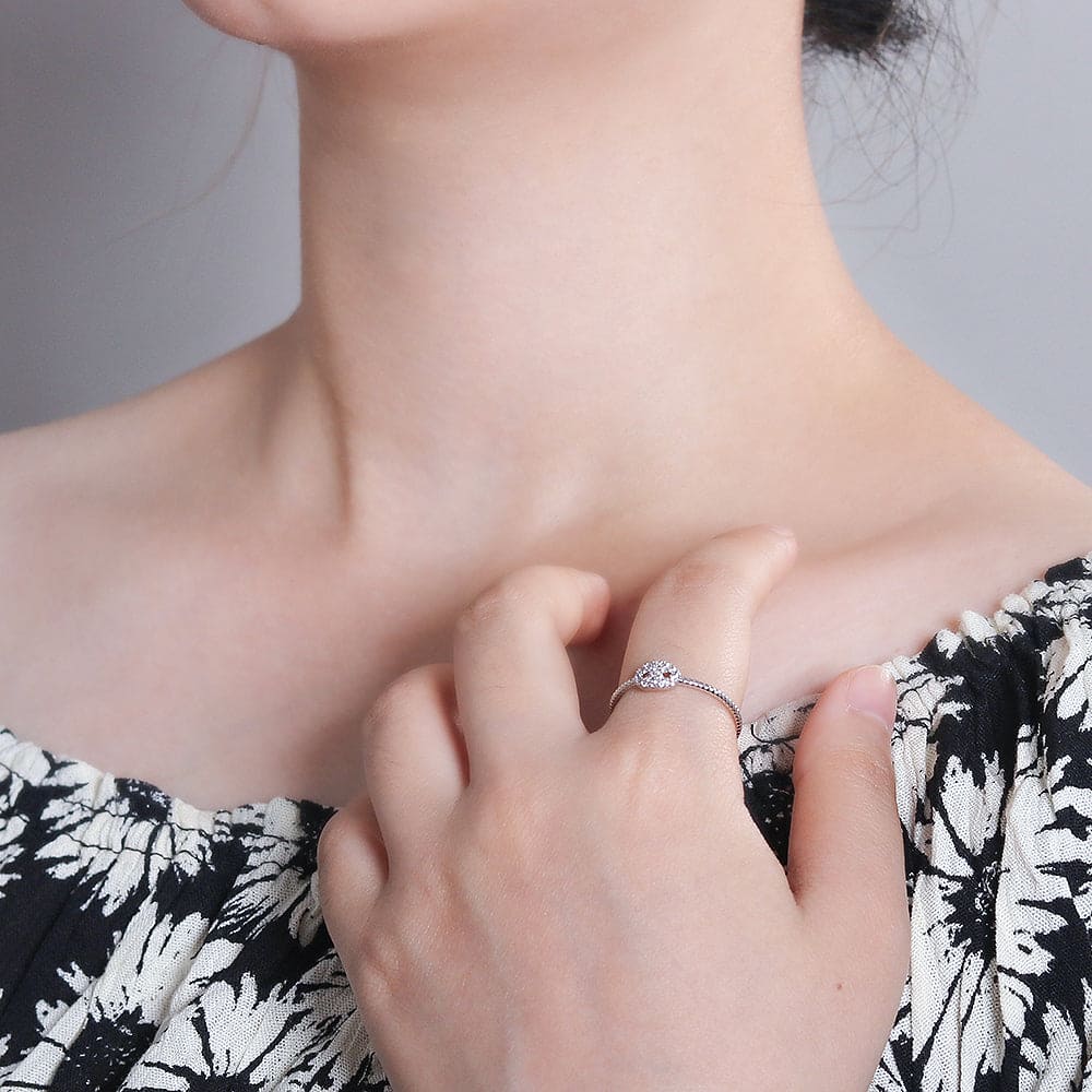 Anel Oval Cravejado XYR103369-1 戒指