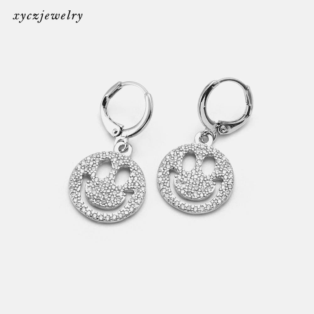 Brinco Argolinha Sorriso Vazado XYE103622