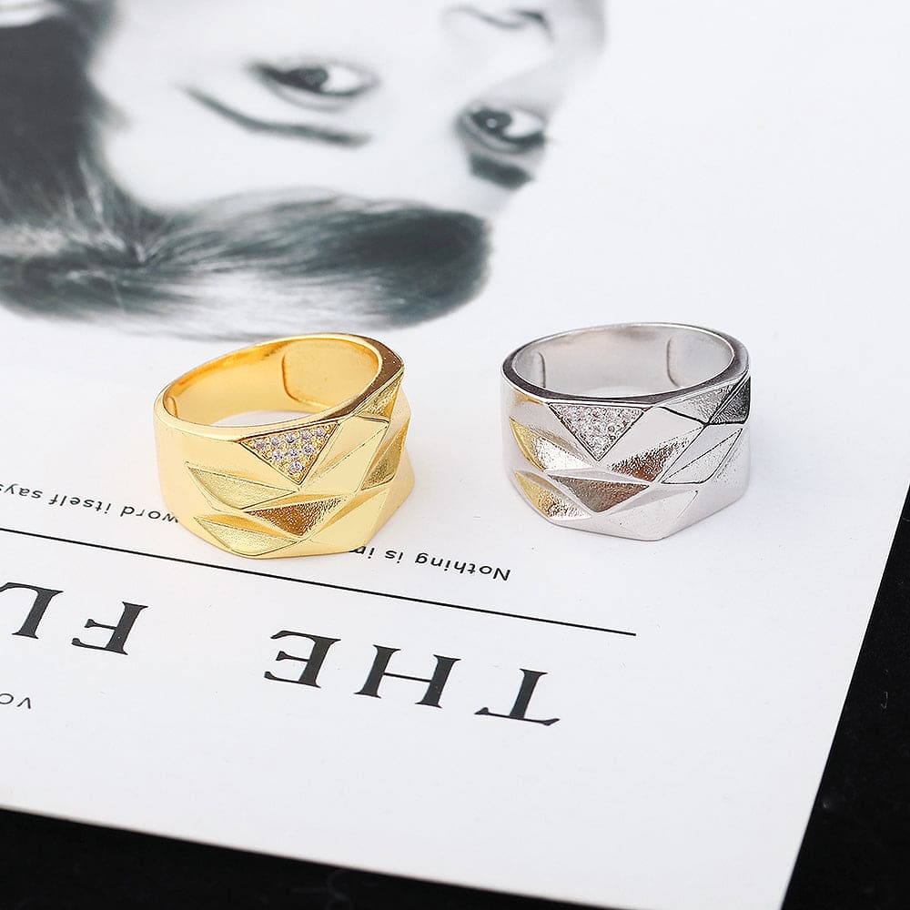 Anel Pirâmide Charmosa XYR102143 ring