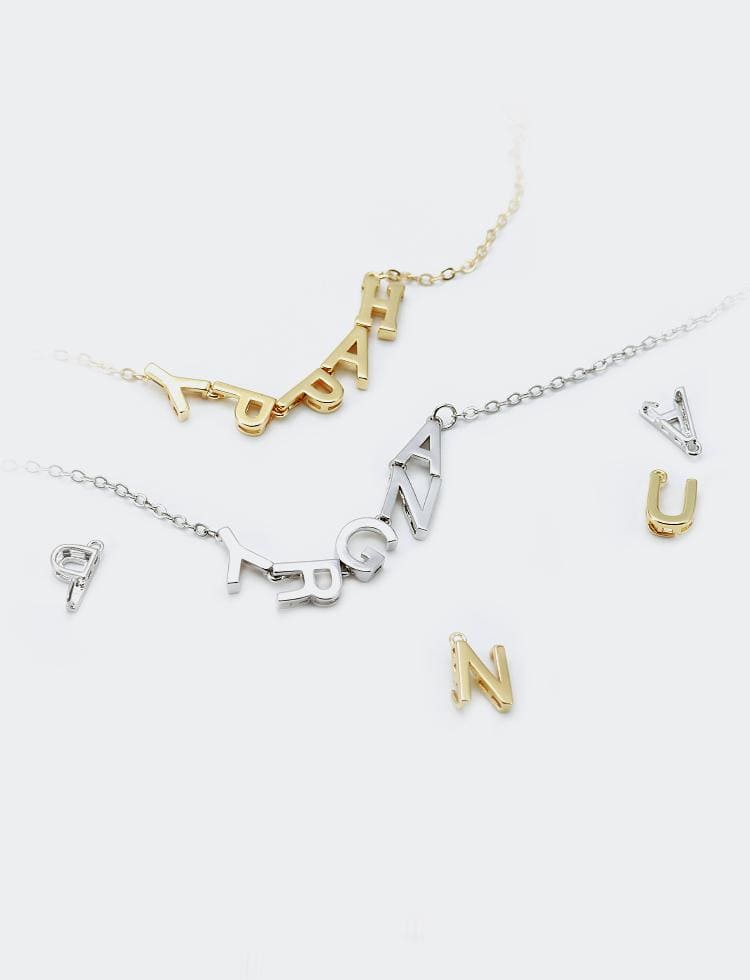 Brinco Iniciais A a Z liso XYEJ100464 VENDIDO SEPARADAMENTE