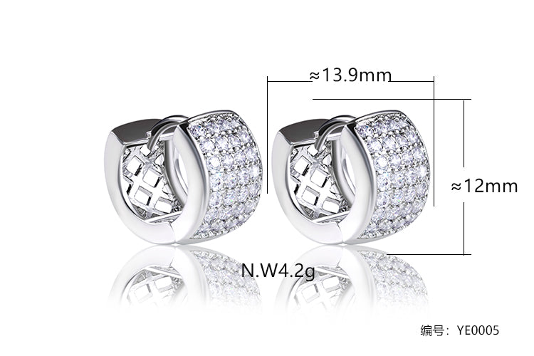 Brinco Argolinha Cravejada pave YE0005
