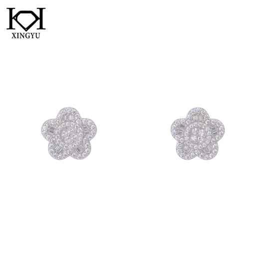 Brinco Flor Cravejada - Prata 925 DCG0340