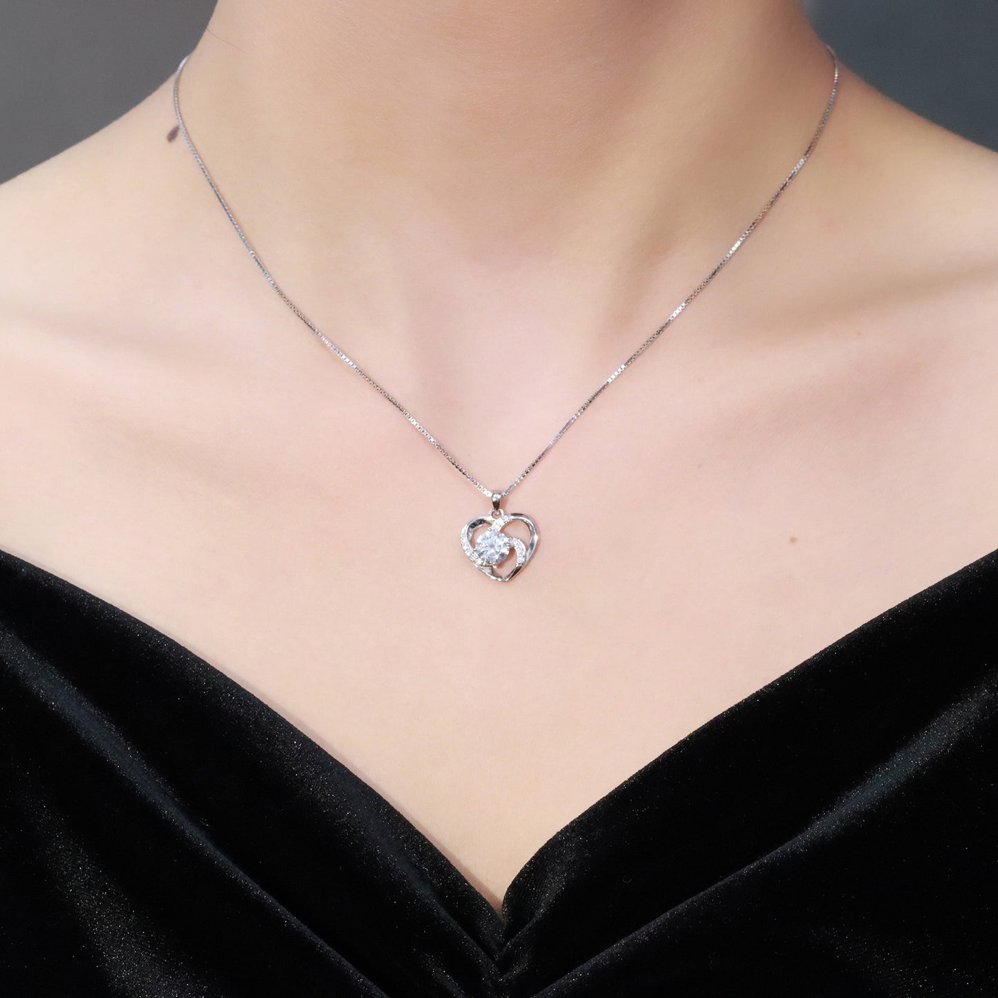 Colar Encanto Prata 925 e Moissanite XYN101333